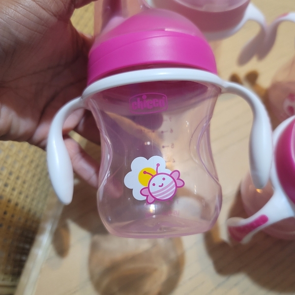 Chicco Pink and Blue Sippy Cups Set Of 5 - Picture 4 of 8